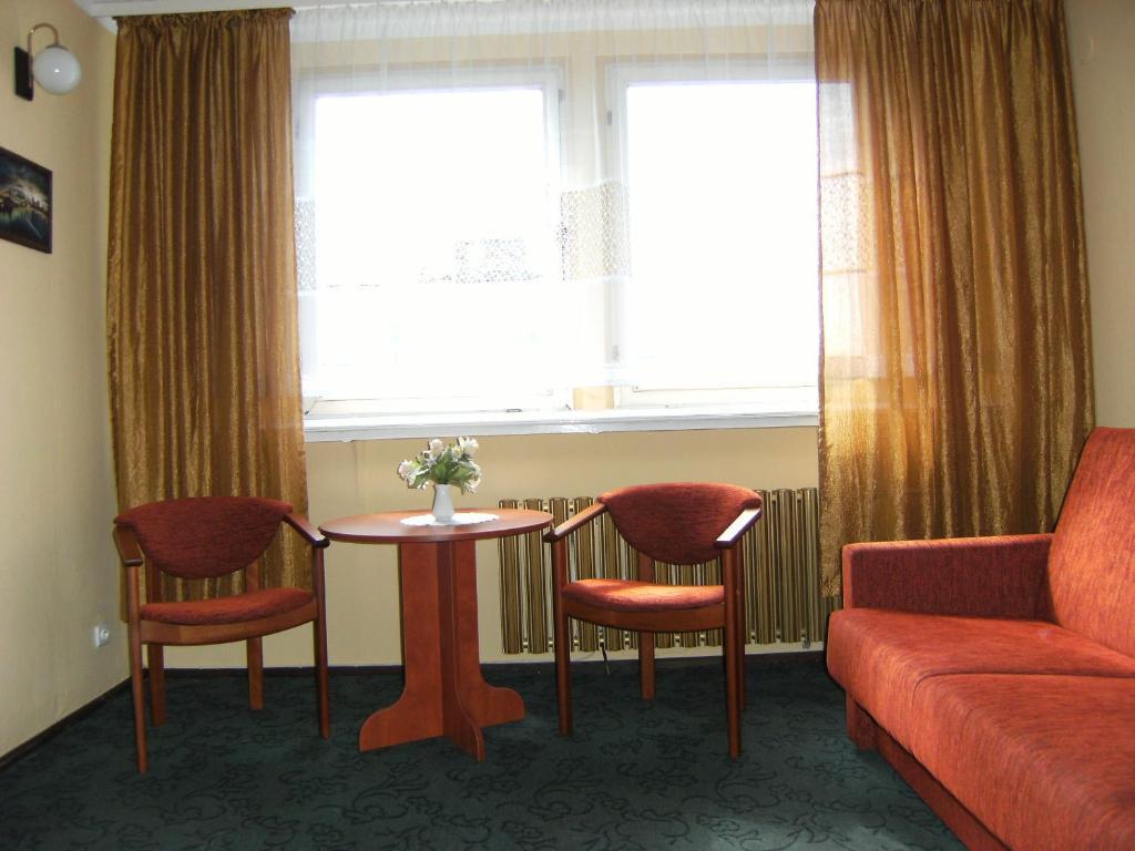 Hotel Lech Gniezno Room photo